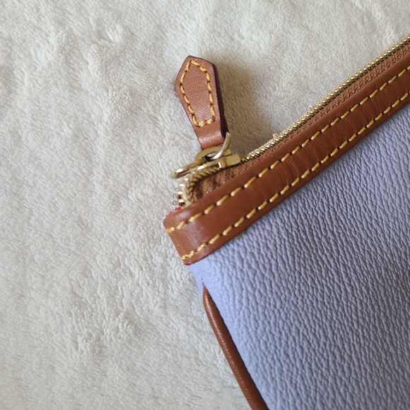 Dooney & Bourke Leather Lavender Coin Pouch Brown Trim Wallet - Picture 8 of 9